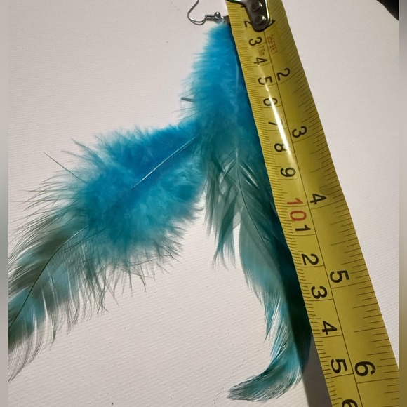 Airy blue feather earrings - Picture 4 of 4